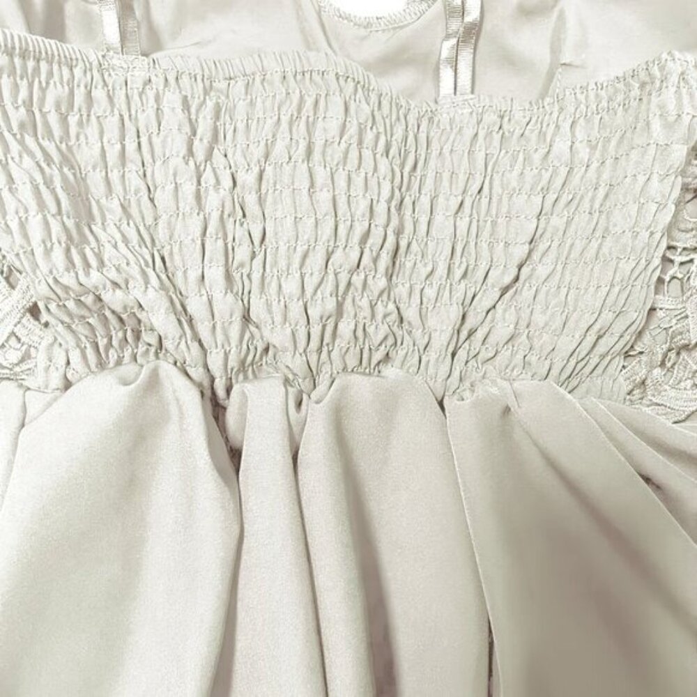 Bohemian Lace Sleeveless Stretch Top White V-Neck NEW Sz M - Picture 2 of 2